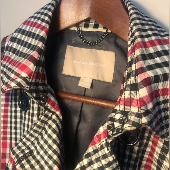 Banana Republic Red N Black Plaid Trench Coat - Picture 3 of 6